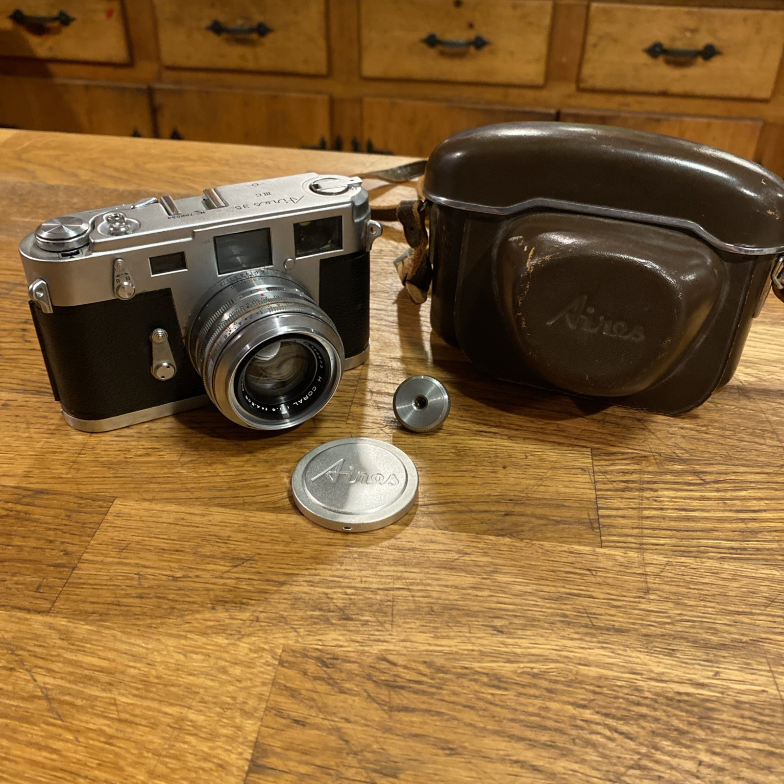Vintage Aires 35 III C Film Camera w/ Leather Case Made In Japan Quality 35mm