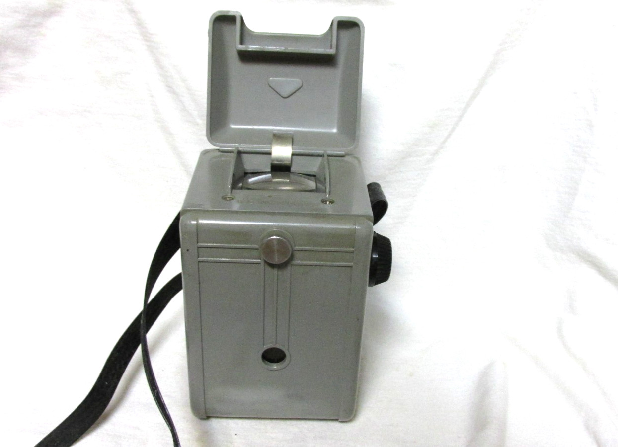 VINTAGE 1960s USC UNITED STATES CAMERA CORP. REFLEX III CAMERA