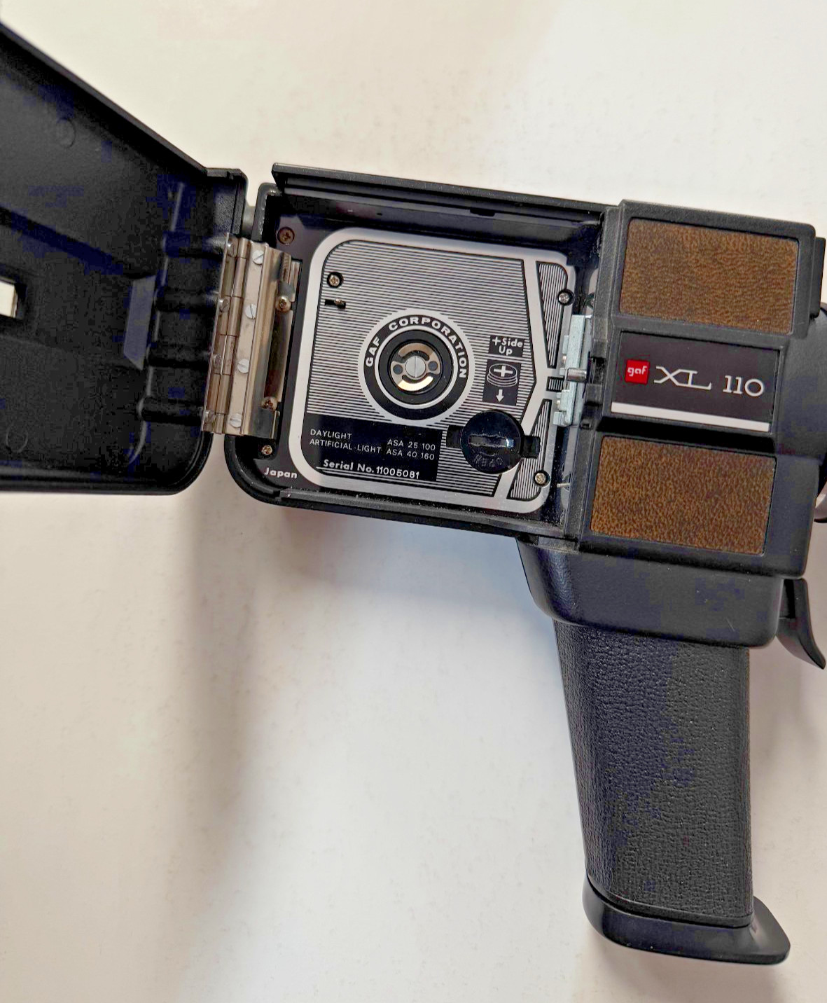 Vintage GAF XL 110 Super 8 Film Camera Handheld f-13mm 1:1.1 Lens Untested