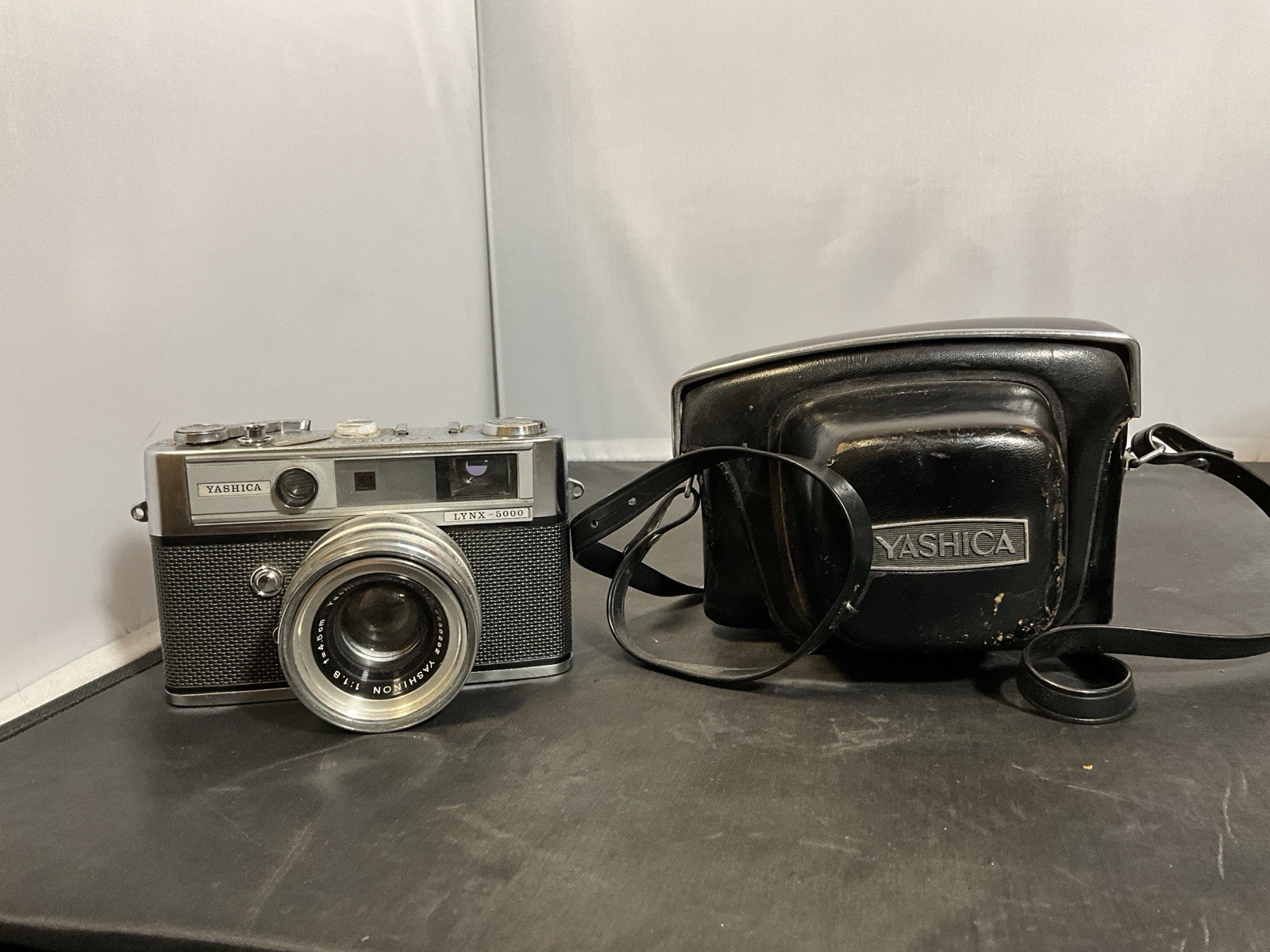 Yashica Lynx-5000 Rangefinder Film Camera Yashinon 4.5cm f1.8 Lens – UNTESTED
